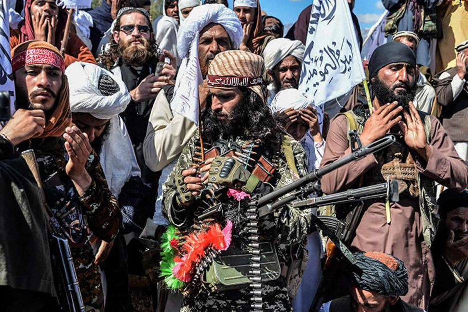 Talibanes toman cuatro capitales de provincia en tres días - Noticiero  Digital